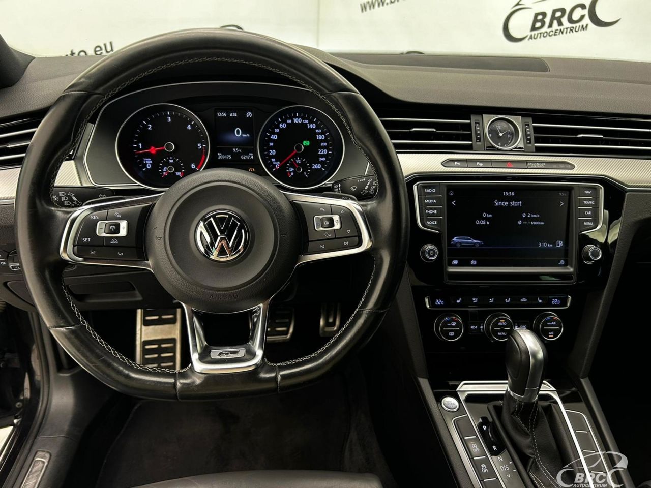 Volkswagen Passat | 12