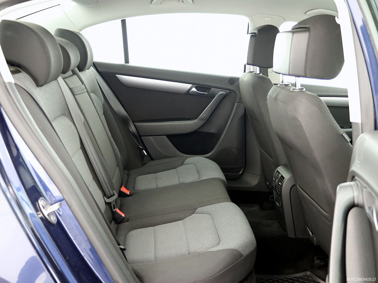 Volkswagen Passat | 6