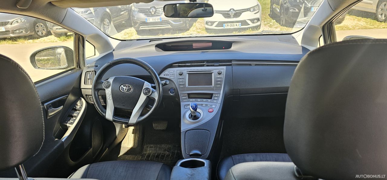 Toyota Prius | 2