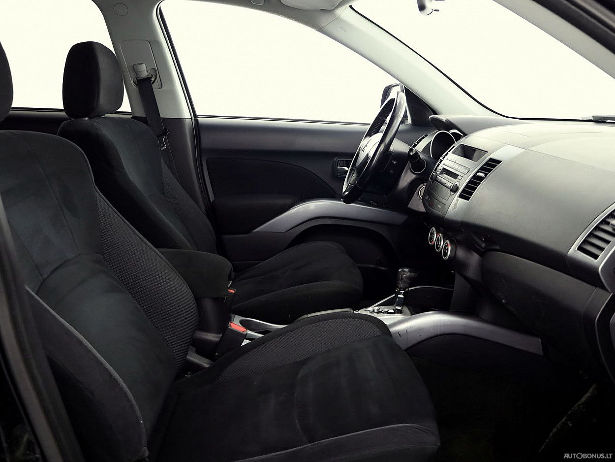 Mitsubishi Outlander | 5