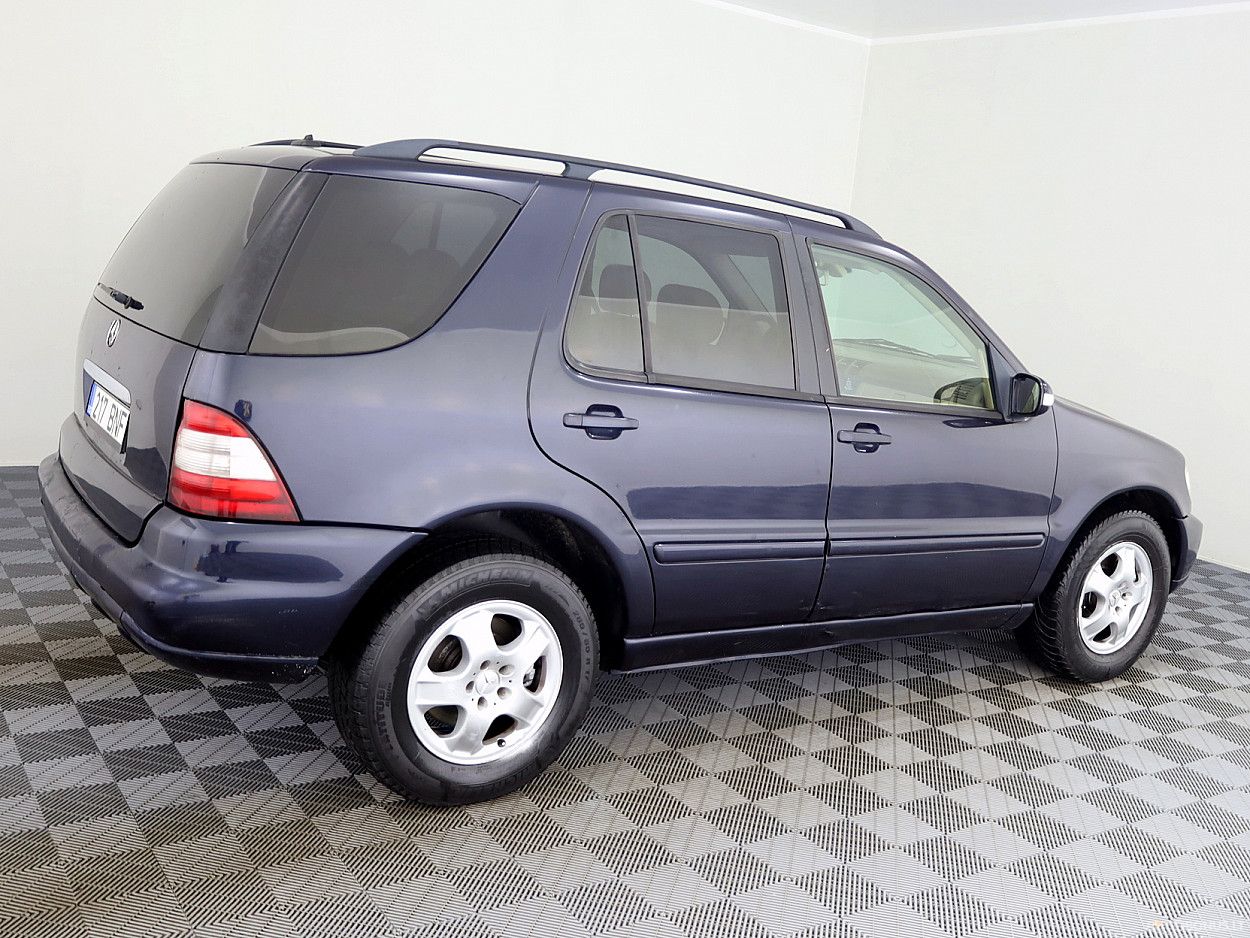 Mercedes-Benz ML270 | 2
