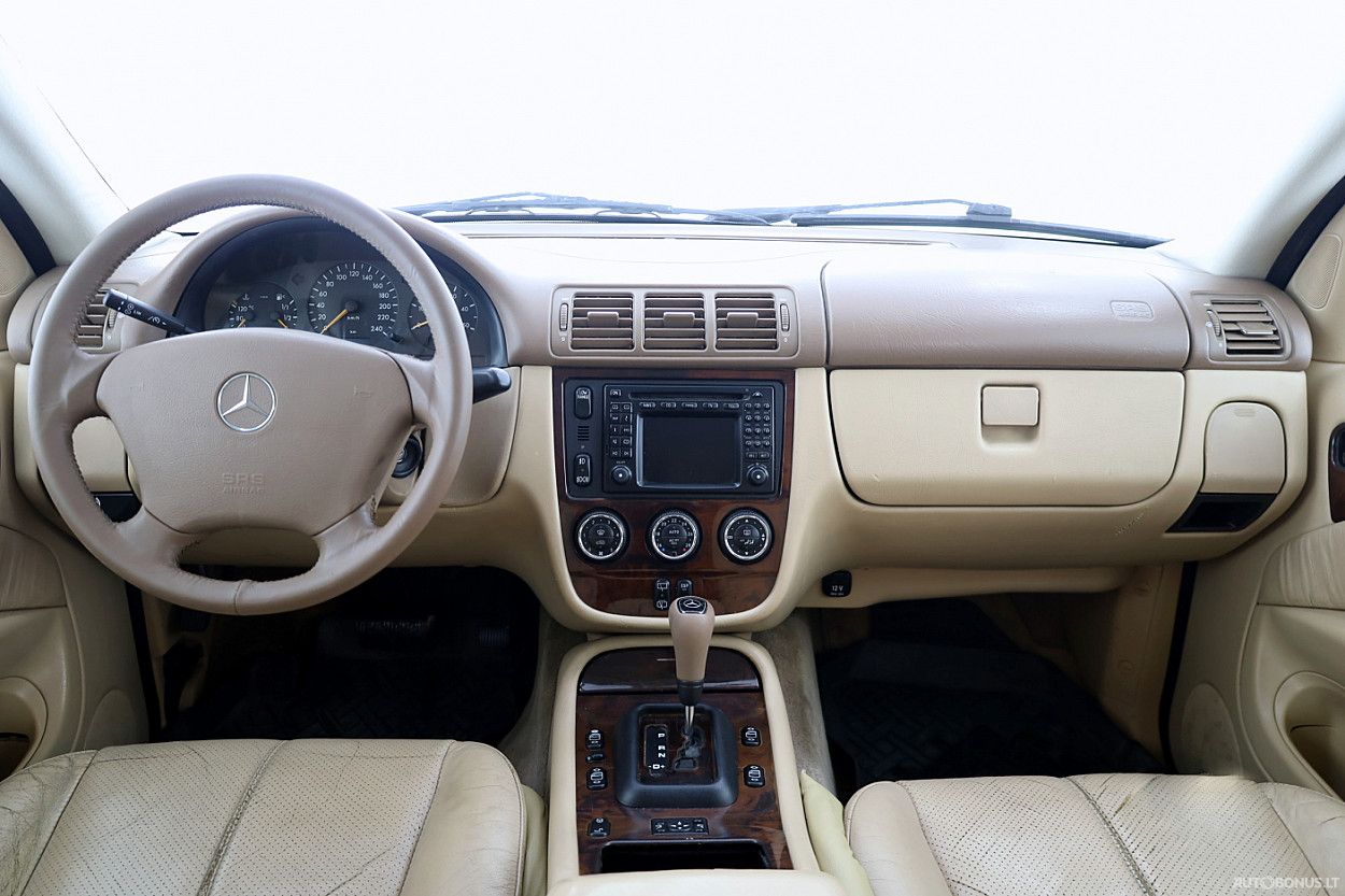 Mercedes-Benz ML270 | 4