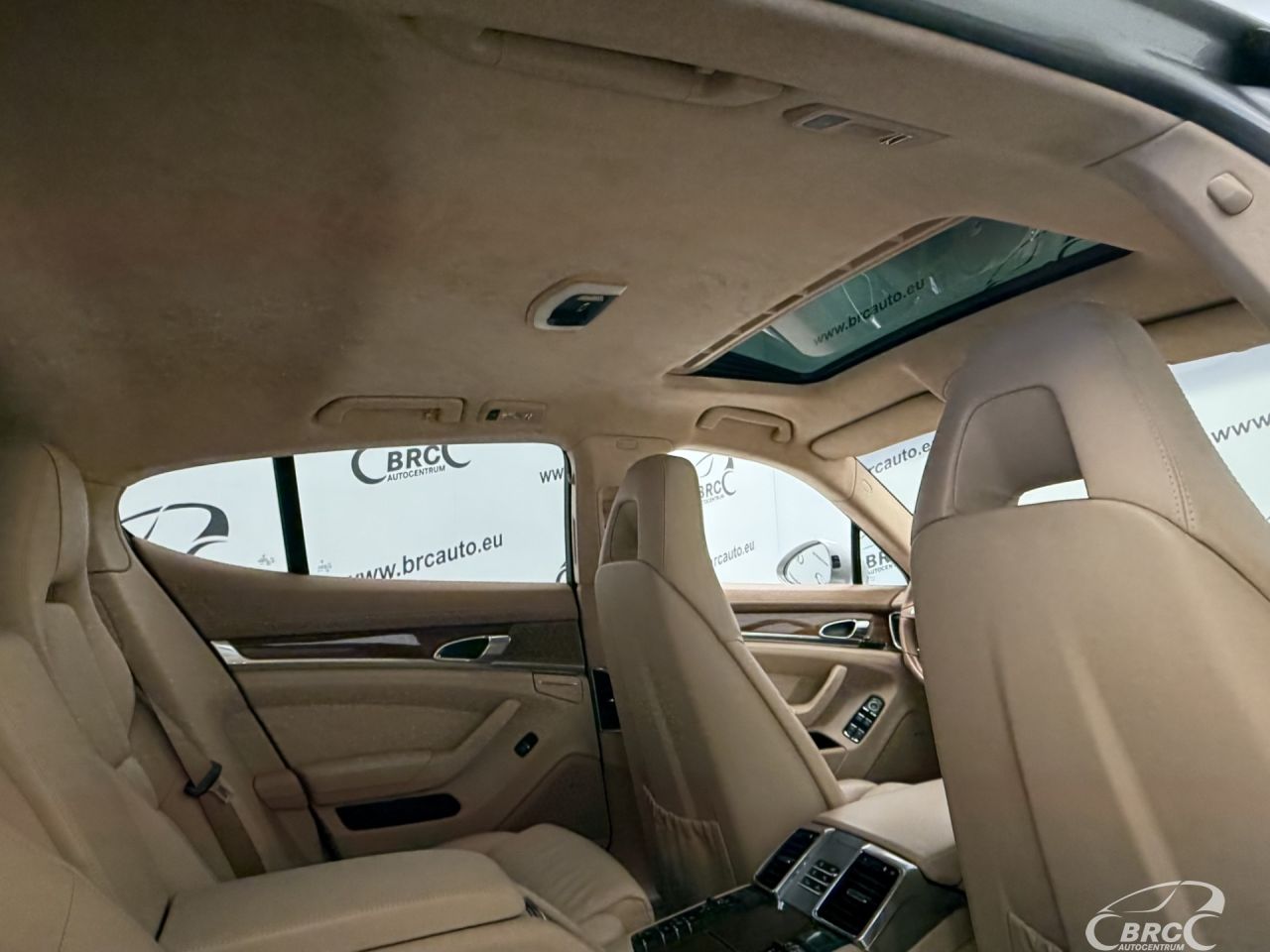Porsche Panamera | 16