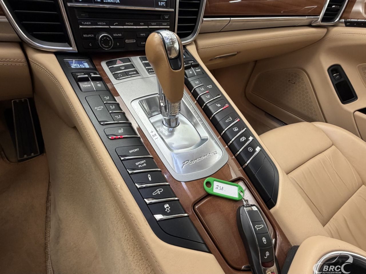 Porsche Panamera | 30