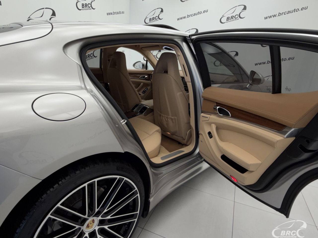 Porsche Panamera | 14
