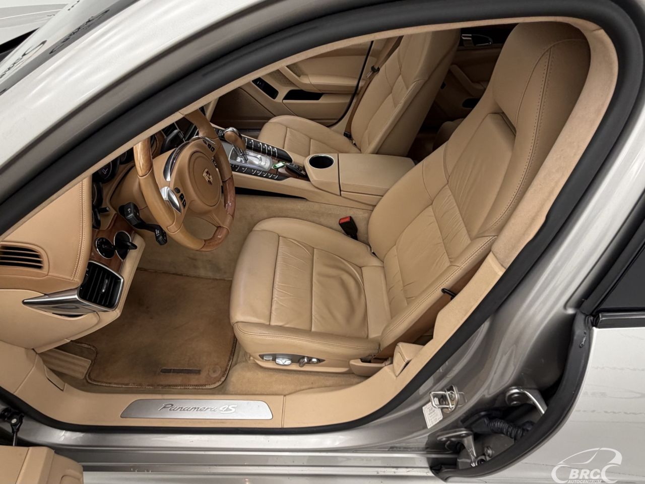 Porsche Panamera | 25