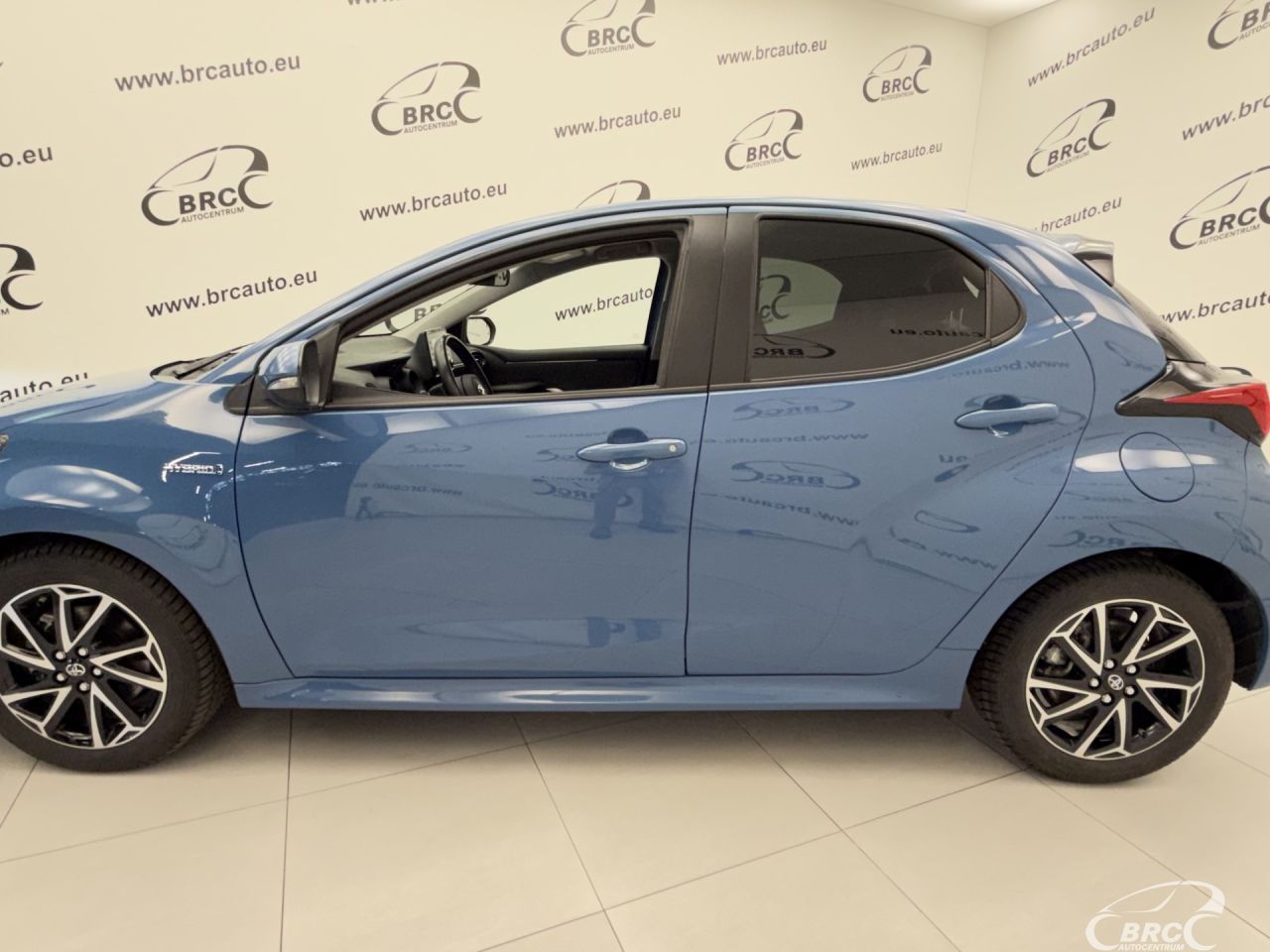 Toyota Yaris | 49
