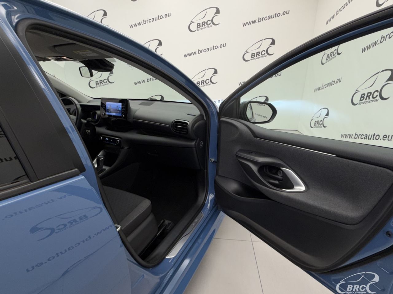 Toyota Yaris | 7