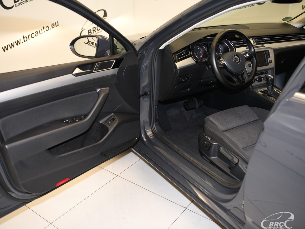 Volkswagen Passat | 32