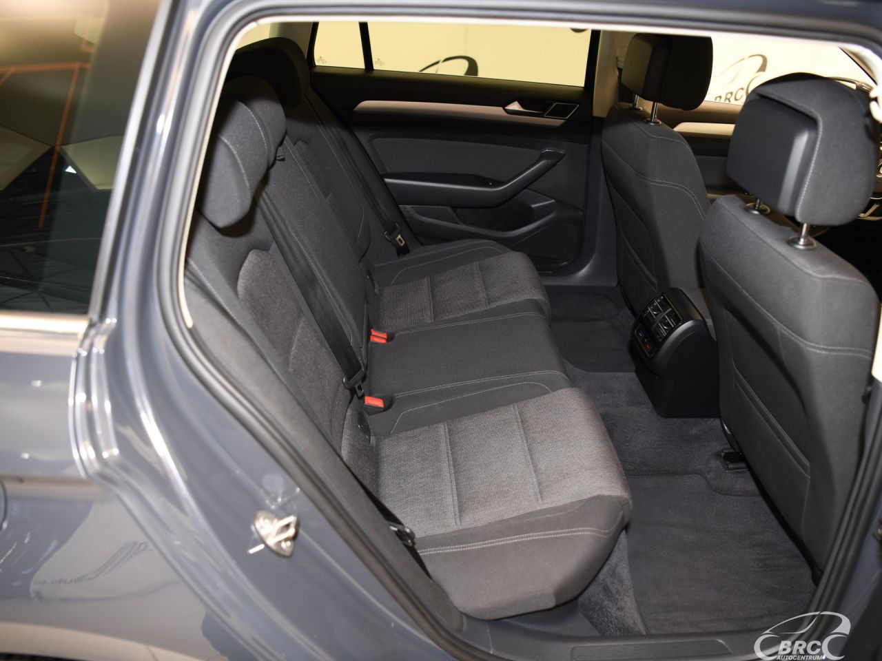 Volkswagen Passat | 18