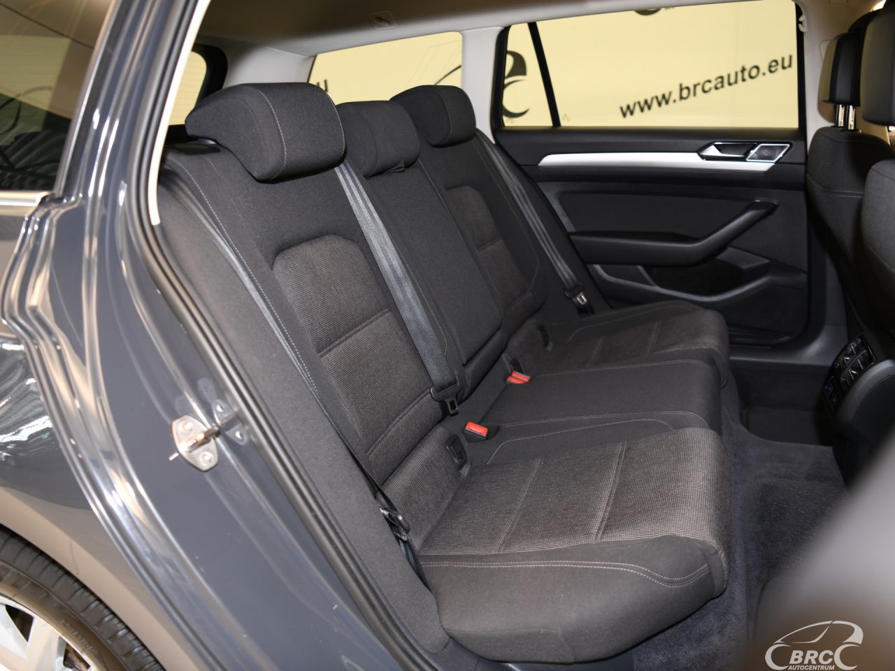 Volkswagen Passat | 19
