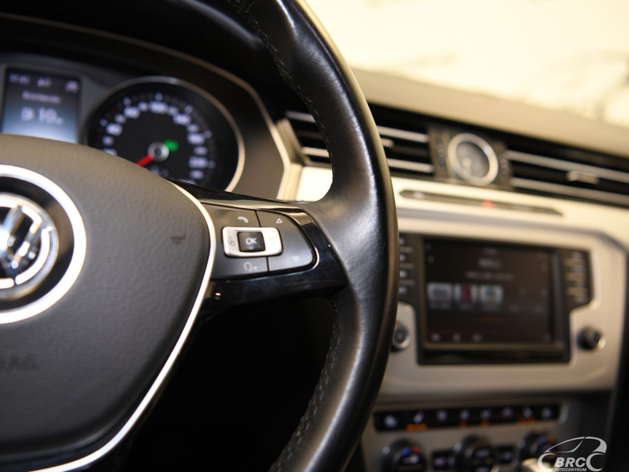 Volkswagen Passat | 53