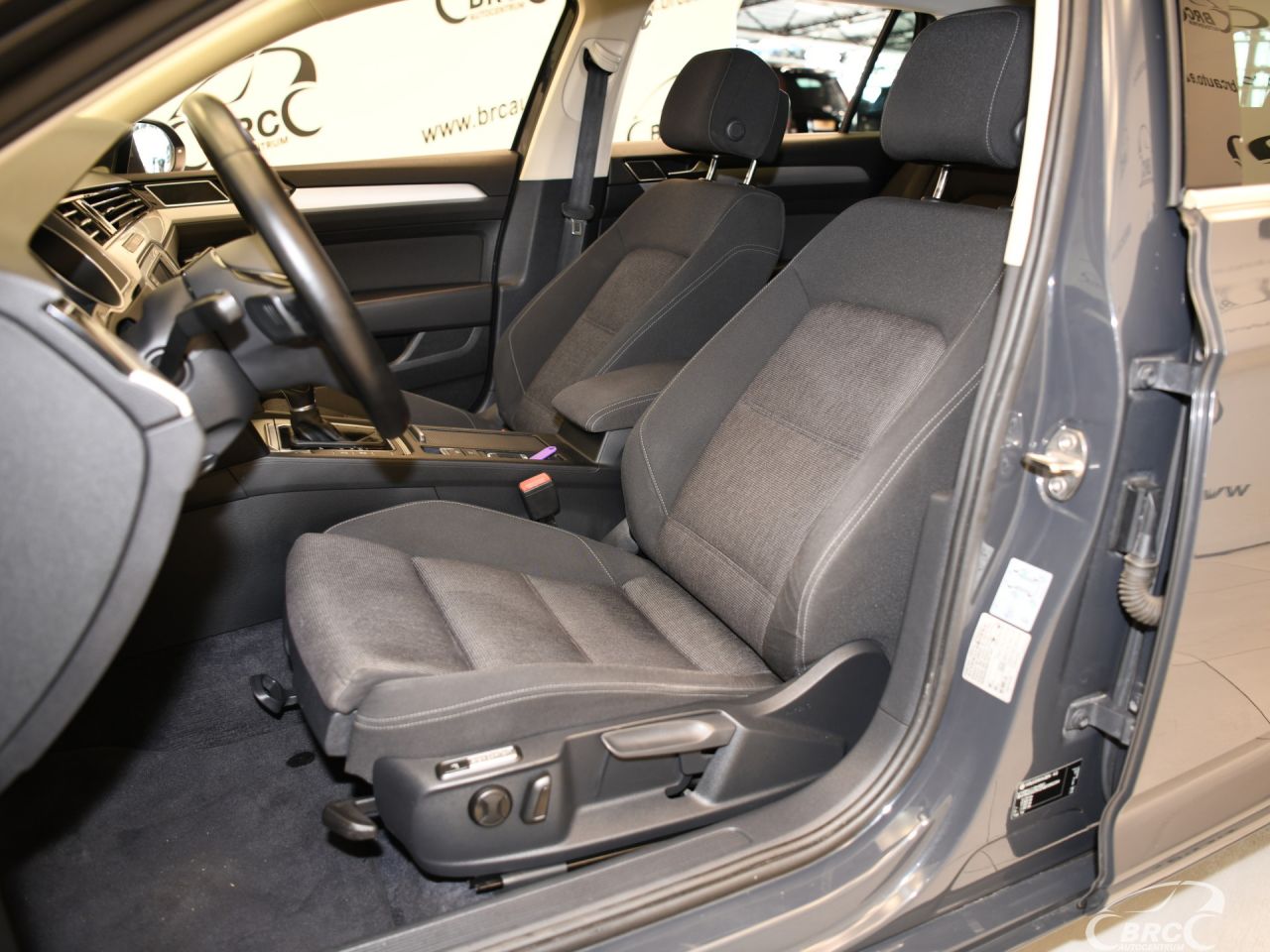 Volkswagen Passat | 19