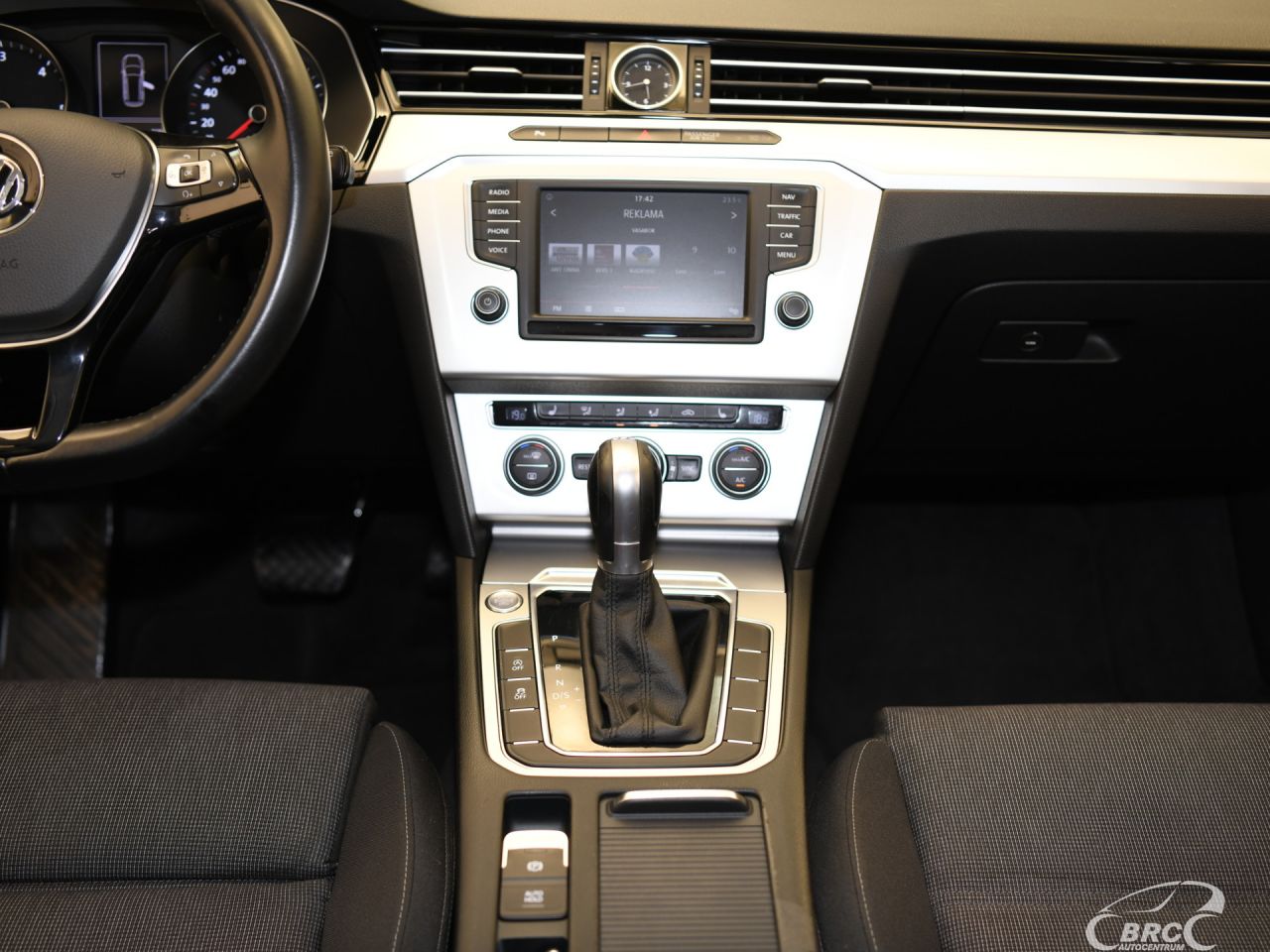 Volkswagen Passat | 13