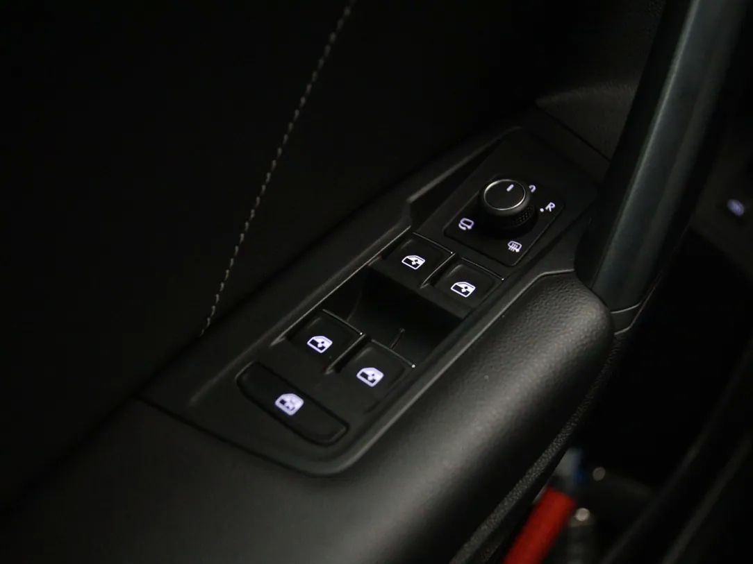 Volkswagen Tiguan | 23