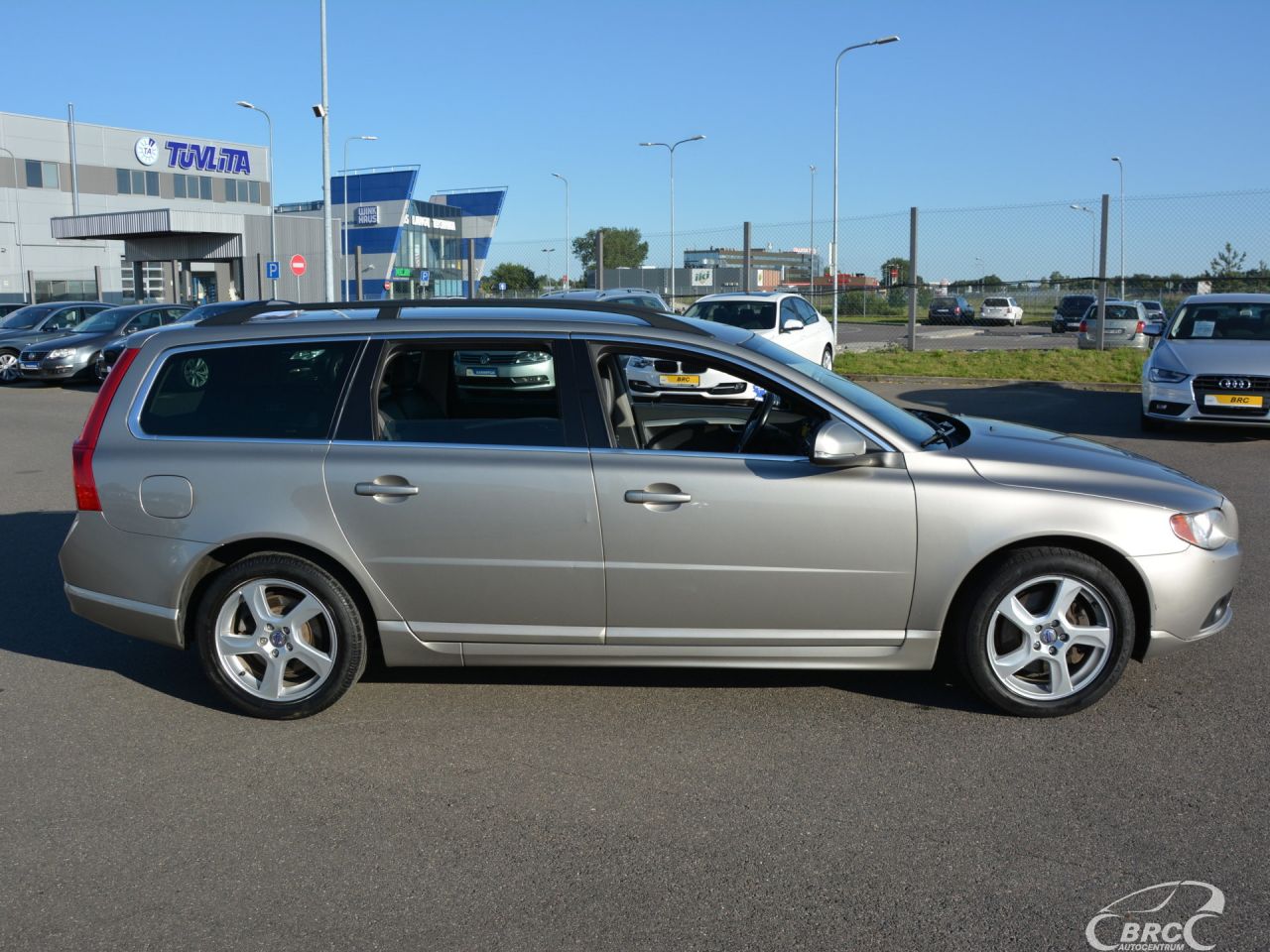 Volvo V70 | 72