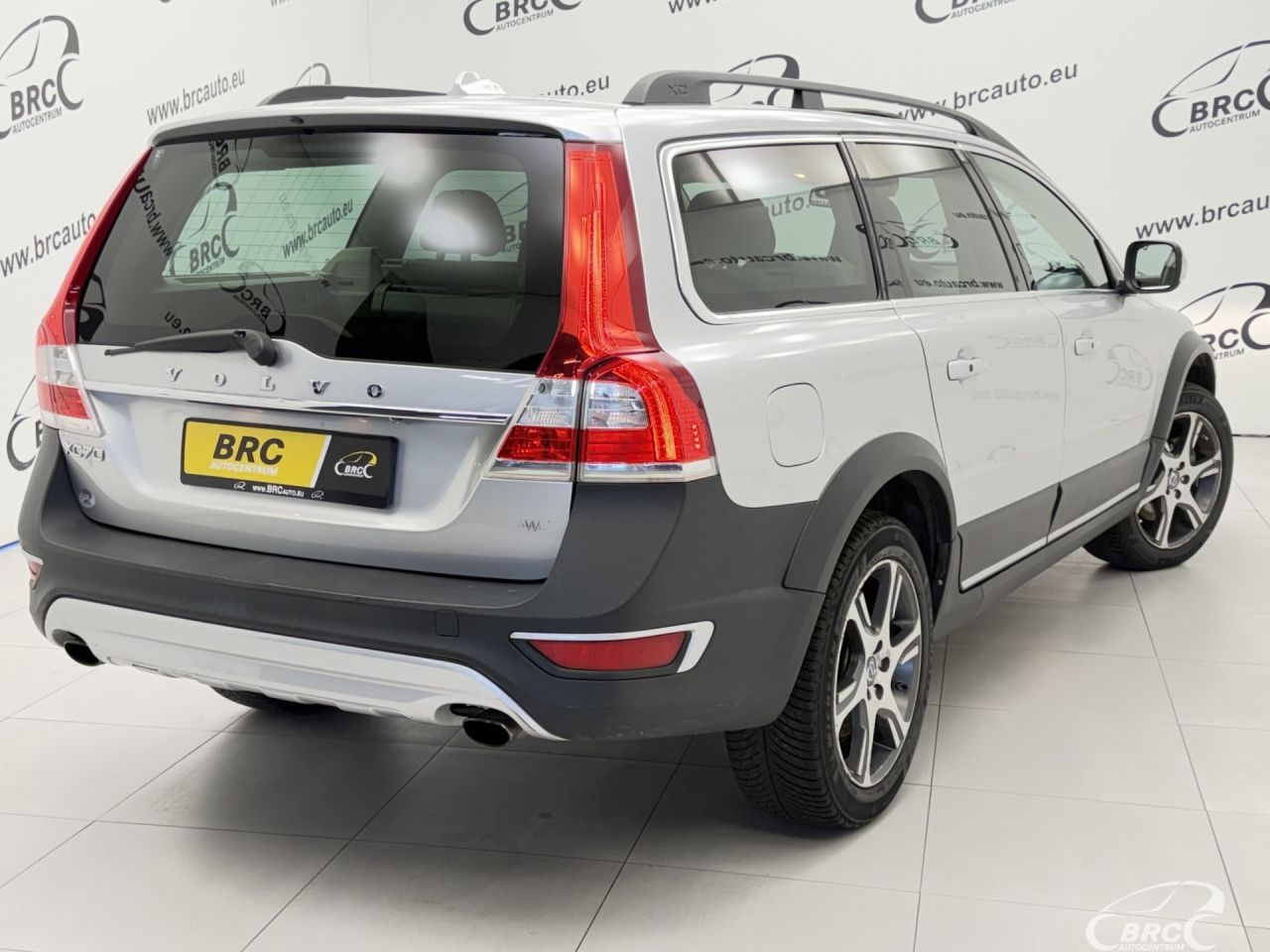 Volvo XC70 | 86