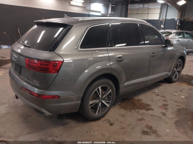 Audi Q7 | 3