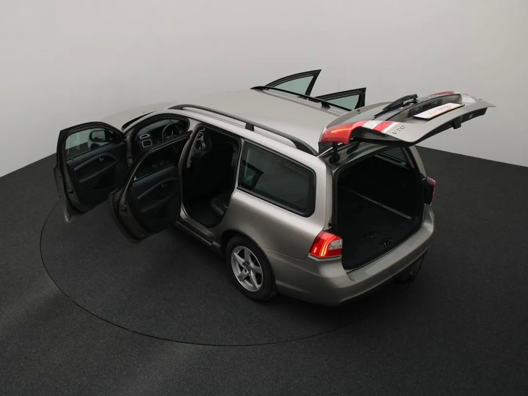 Volvo V70 | 12
