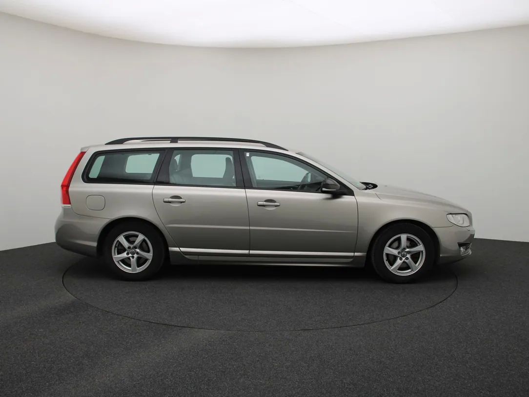 Volvo V70 | 8
