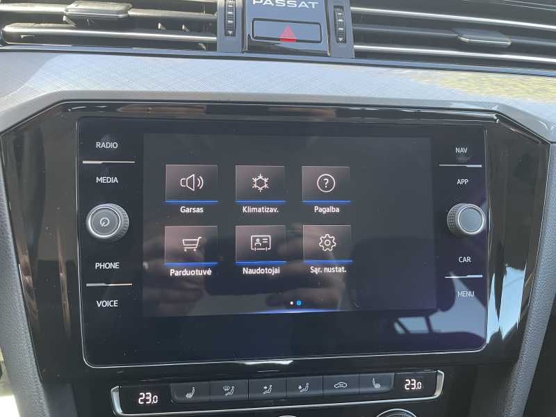 Volkswagen Passat | 12