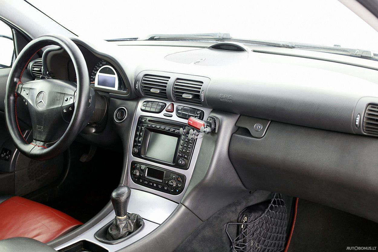 Mercedes-Benz C220 | 4