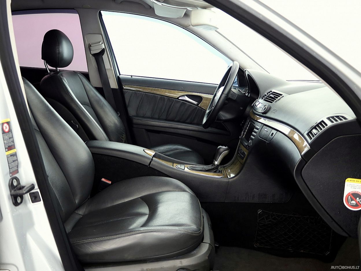 Mercedes-Benz E220 | 5