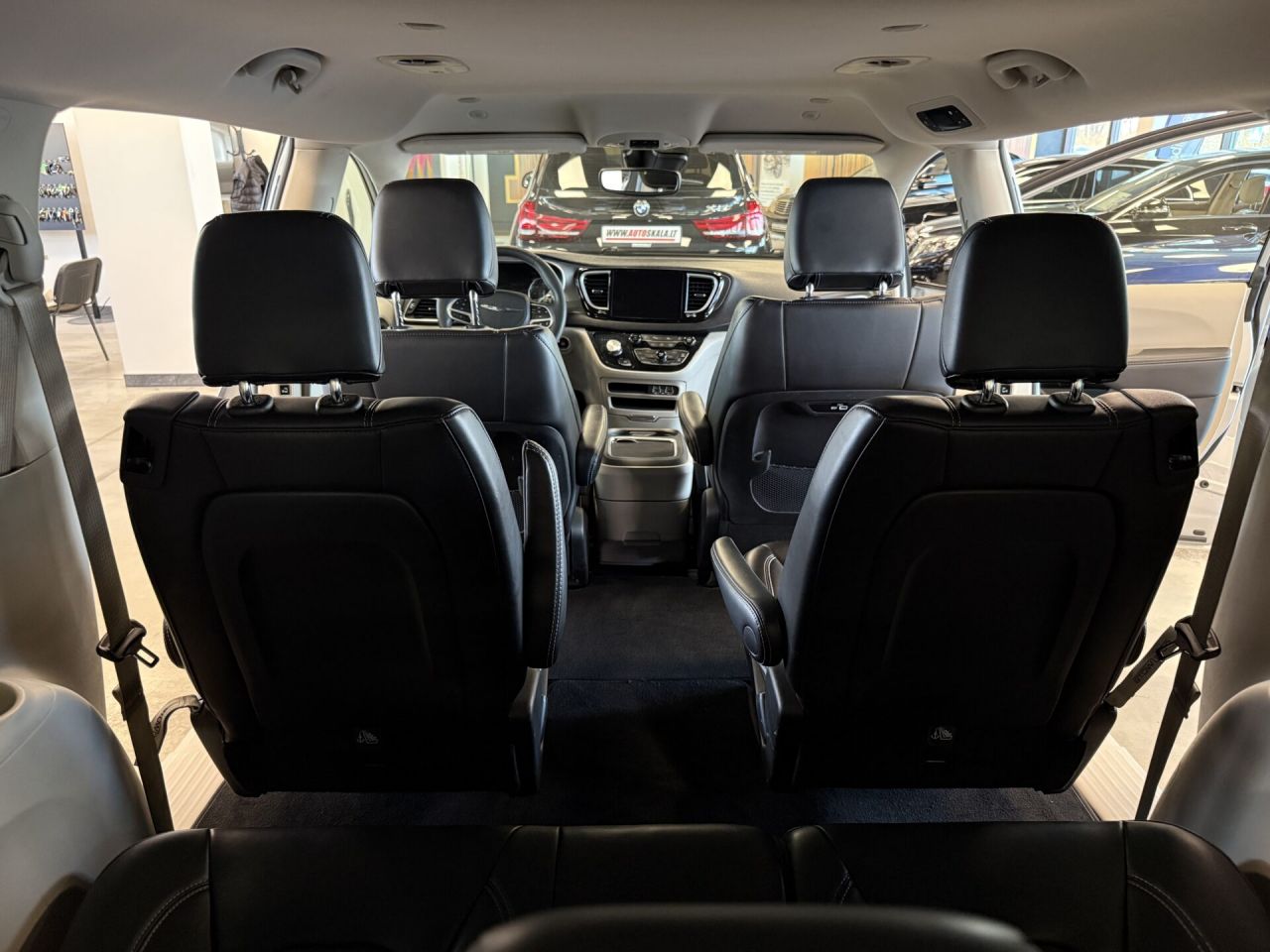 Chrysler Pacifica | 19