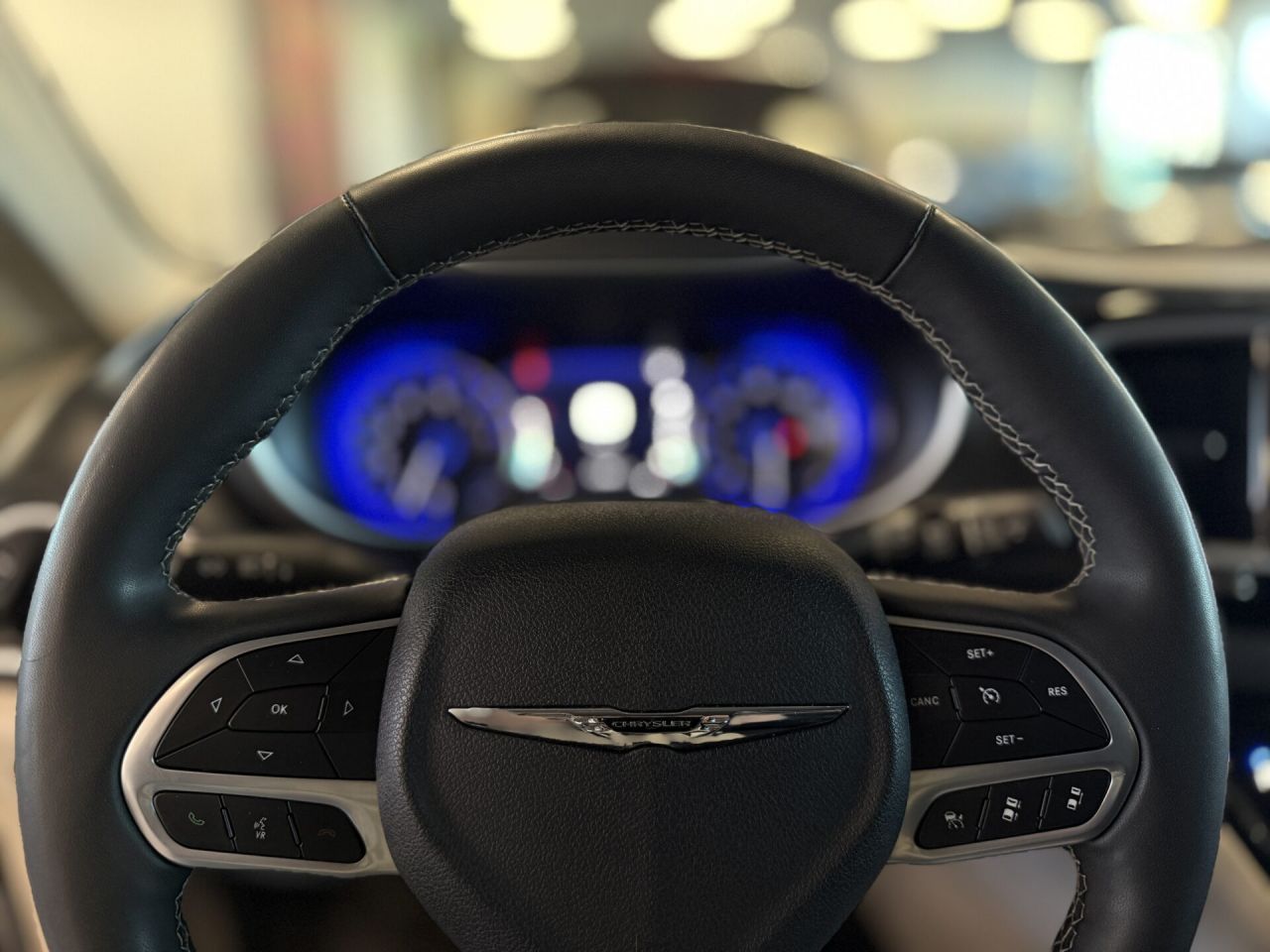 Chrysler Pacifica | 18