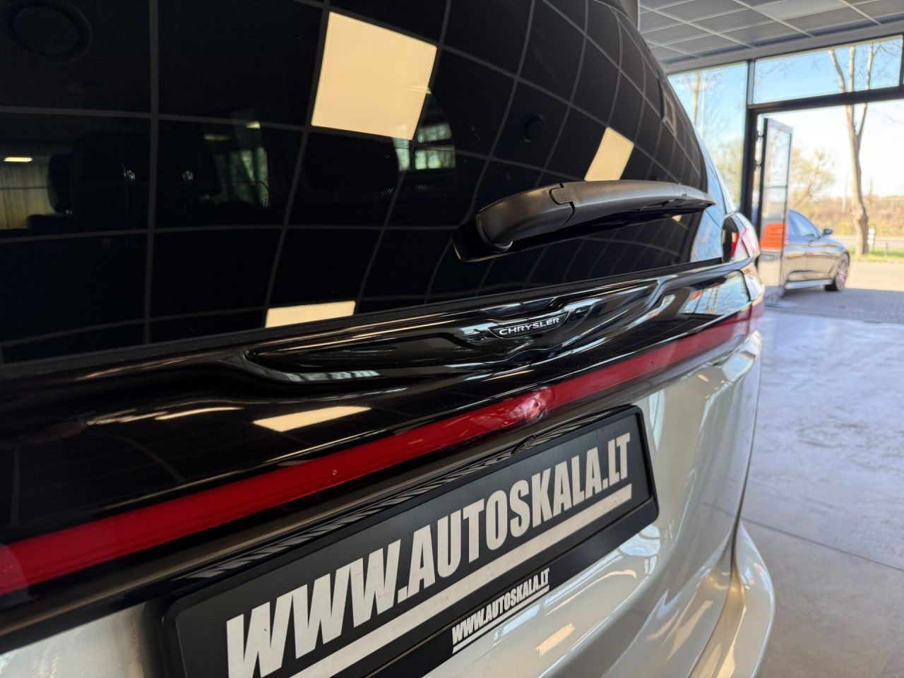 Chrysler Pacifica | 3