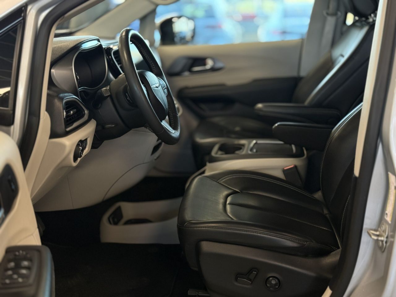 Chrysler Pacifica | 23