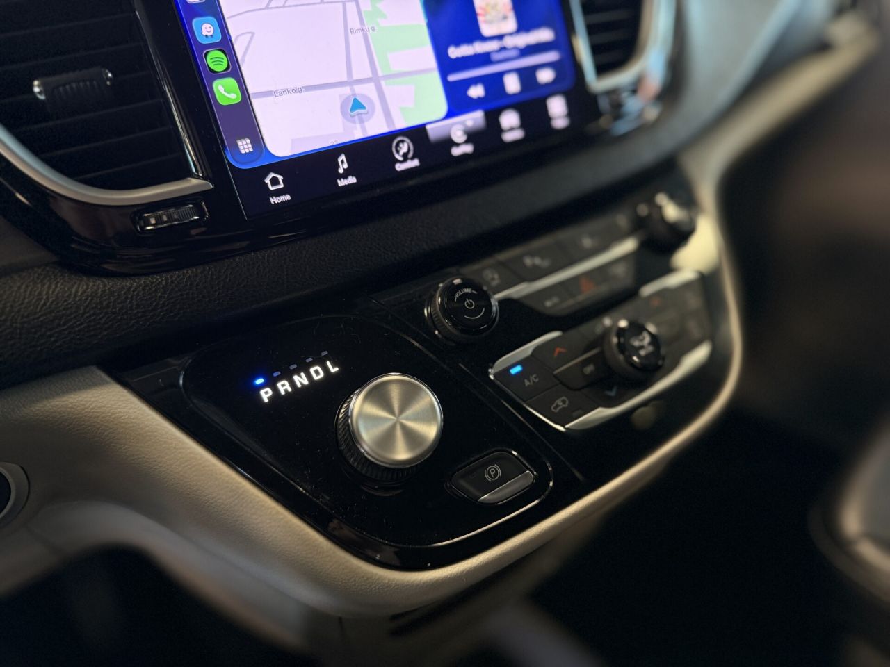 Chrysler Pacifica | 14