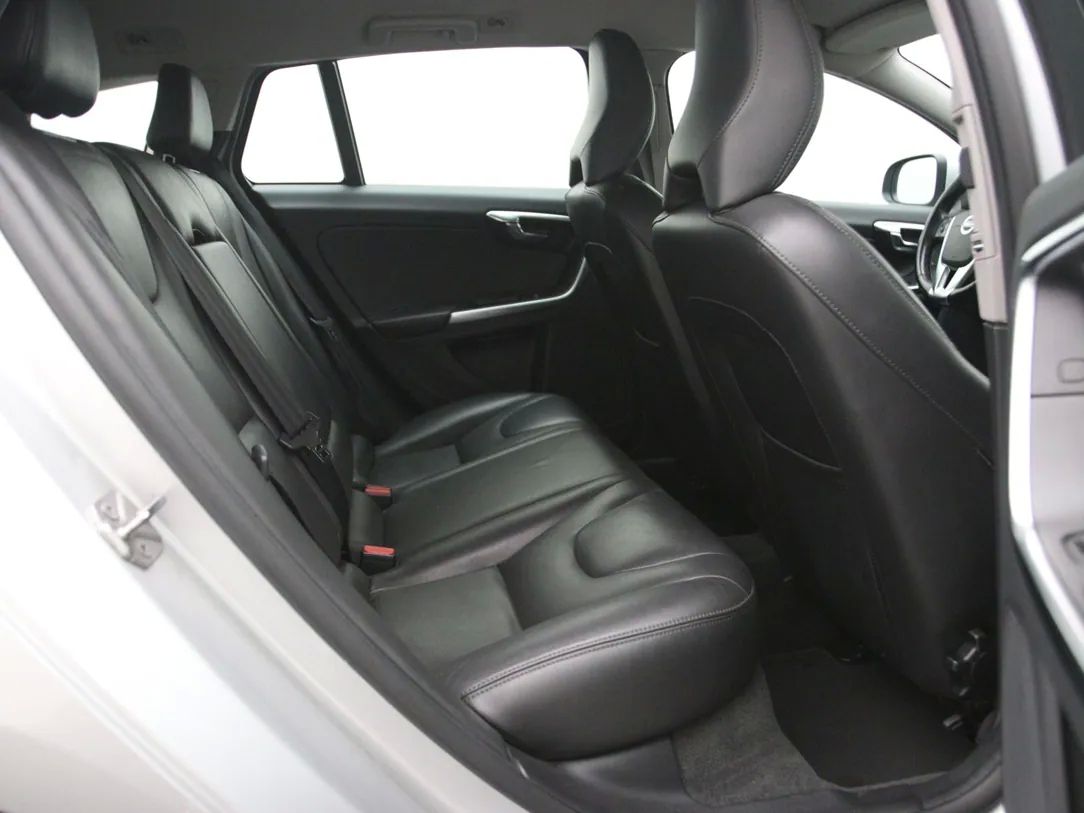 Volvo V60 | 13