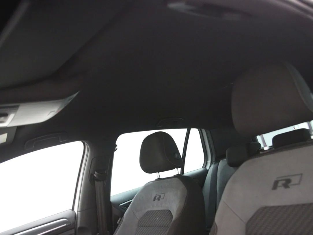 Volkswagen Golf | 33