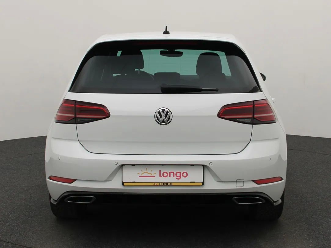 Volkswagen Golf | 4
