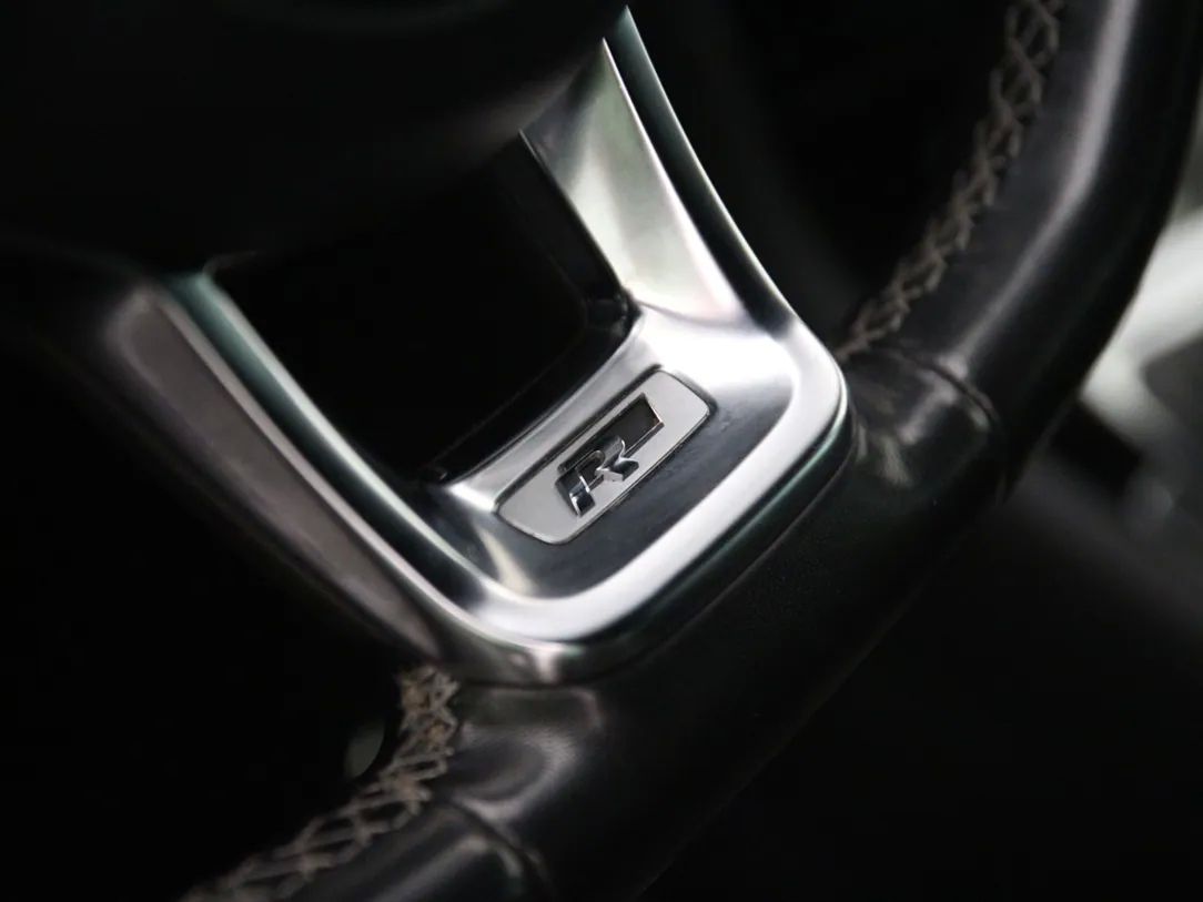 Volkswagen Golf | 29