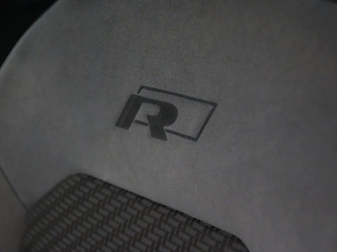 Volkswagen Golf | 30