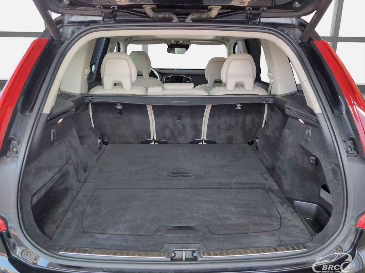 Volvo XC90 | 7