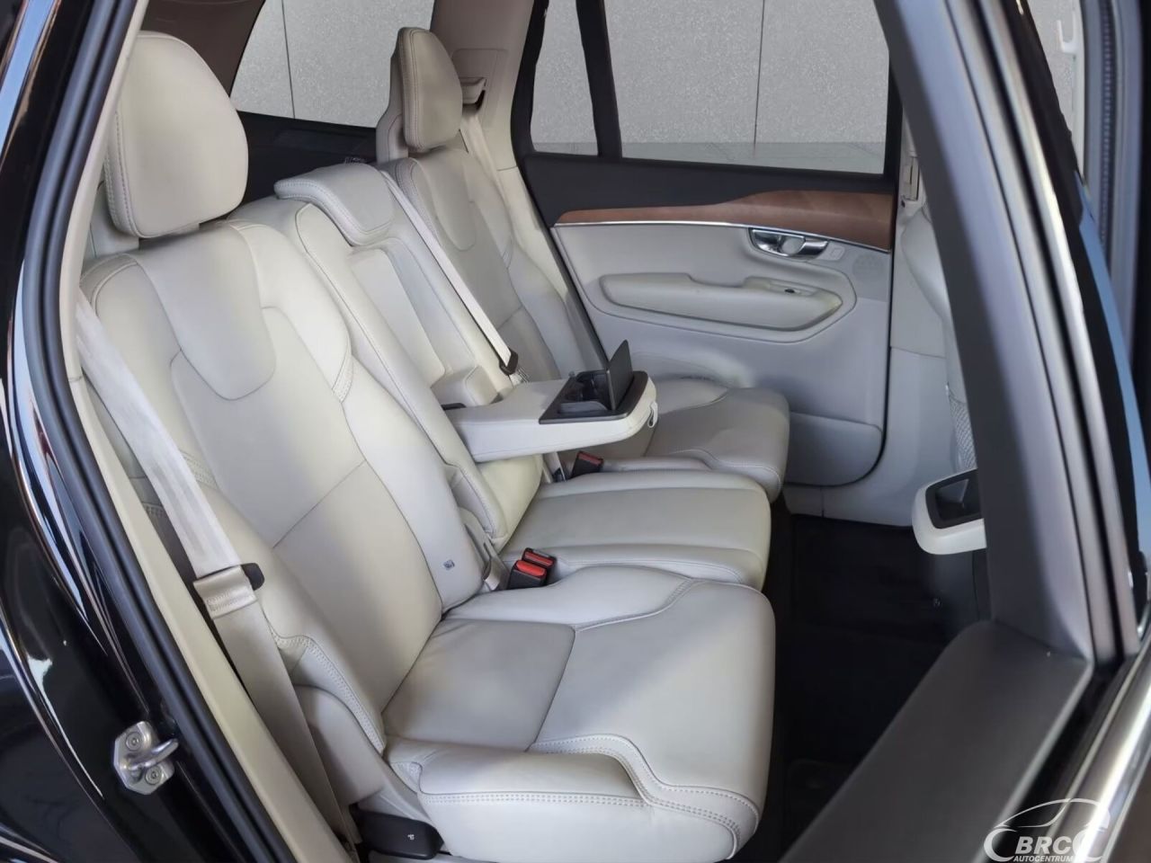 Volvo XC90 | 16