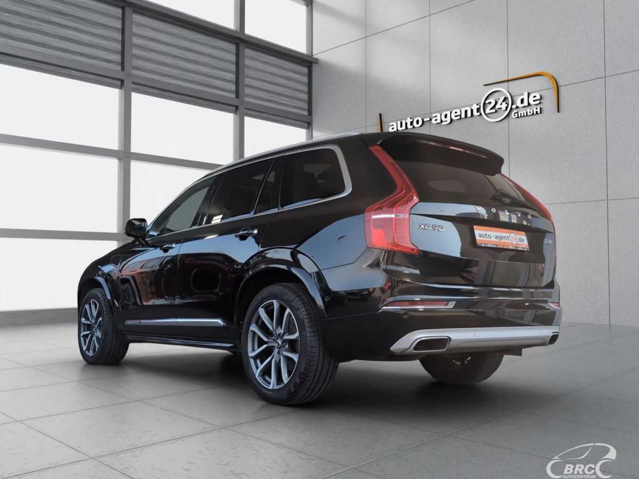 Volvo XC90 | 3