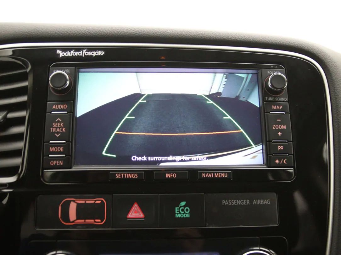 Mitsubishi Outlander | 24