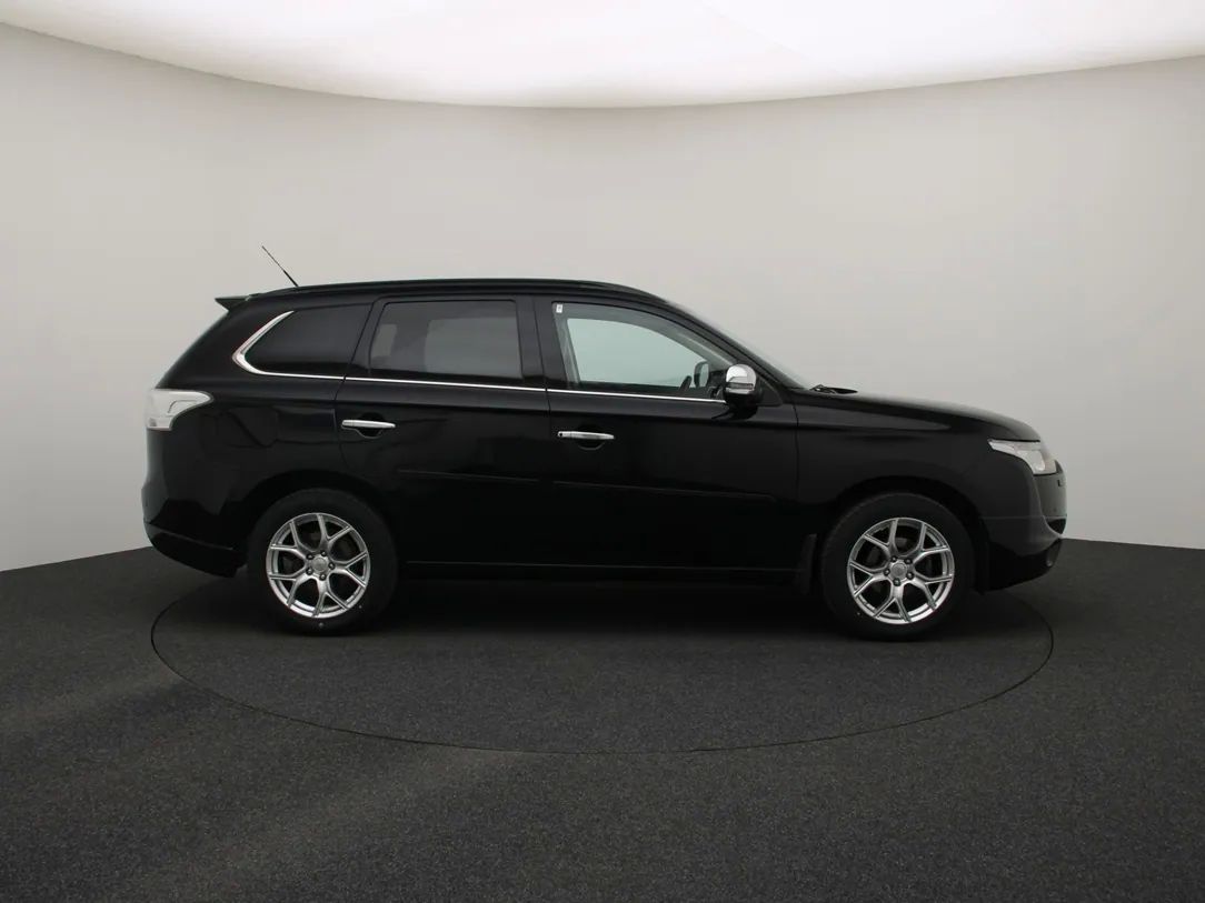 Mitsubishi Outlander | 8