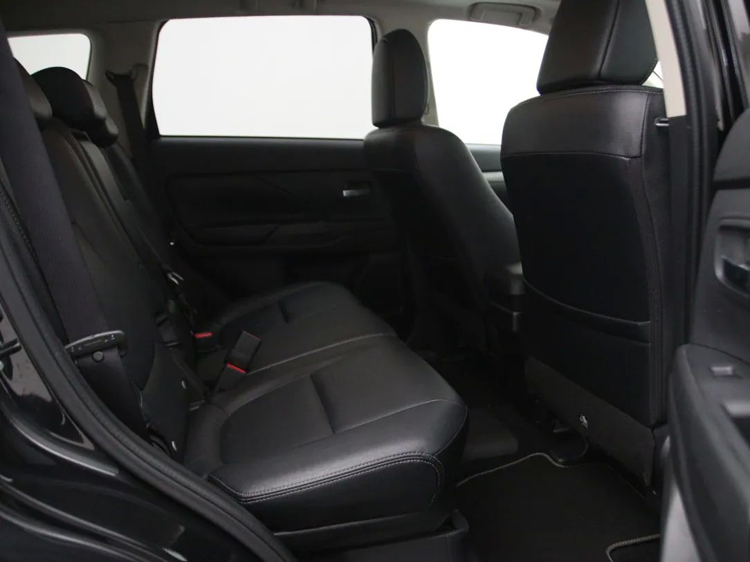 Mitsubishi Outlander | 14