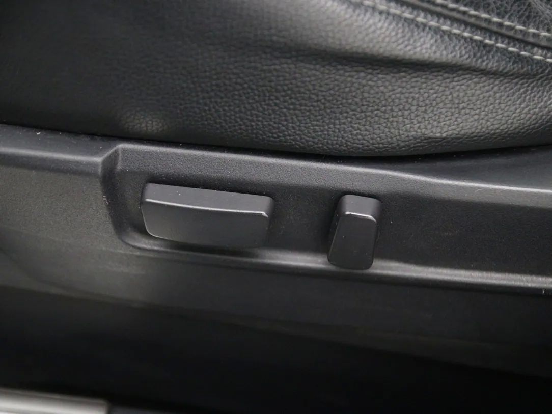 Mitsubishi Outlander | 32