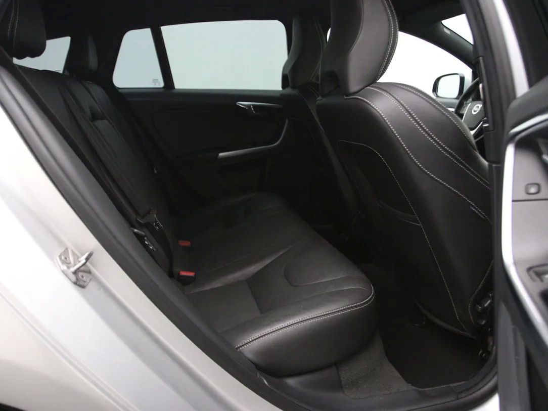 Volvo V60 | 14