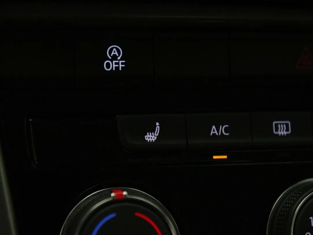 Volkswagen T-Roc | 29