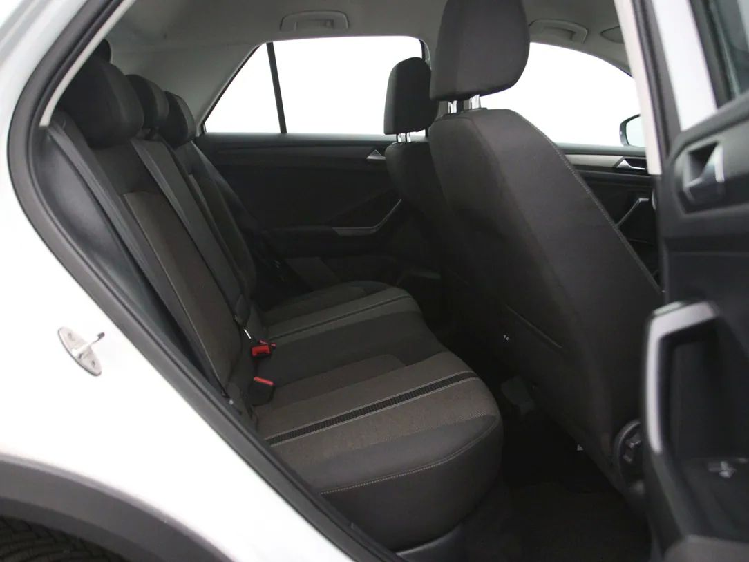 Volkswagen T-Roc | 14
