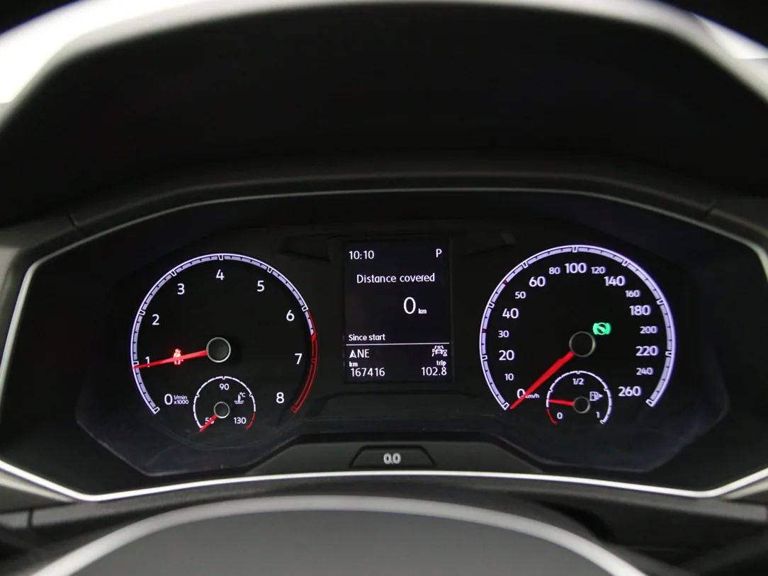 Volkswagen T-Roc | 18