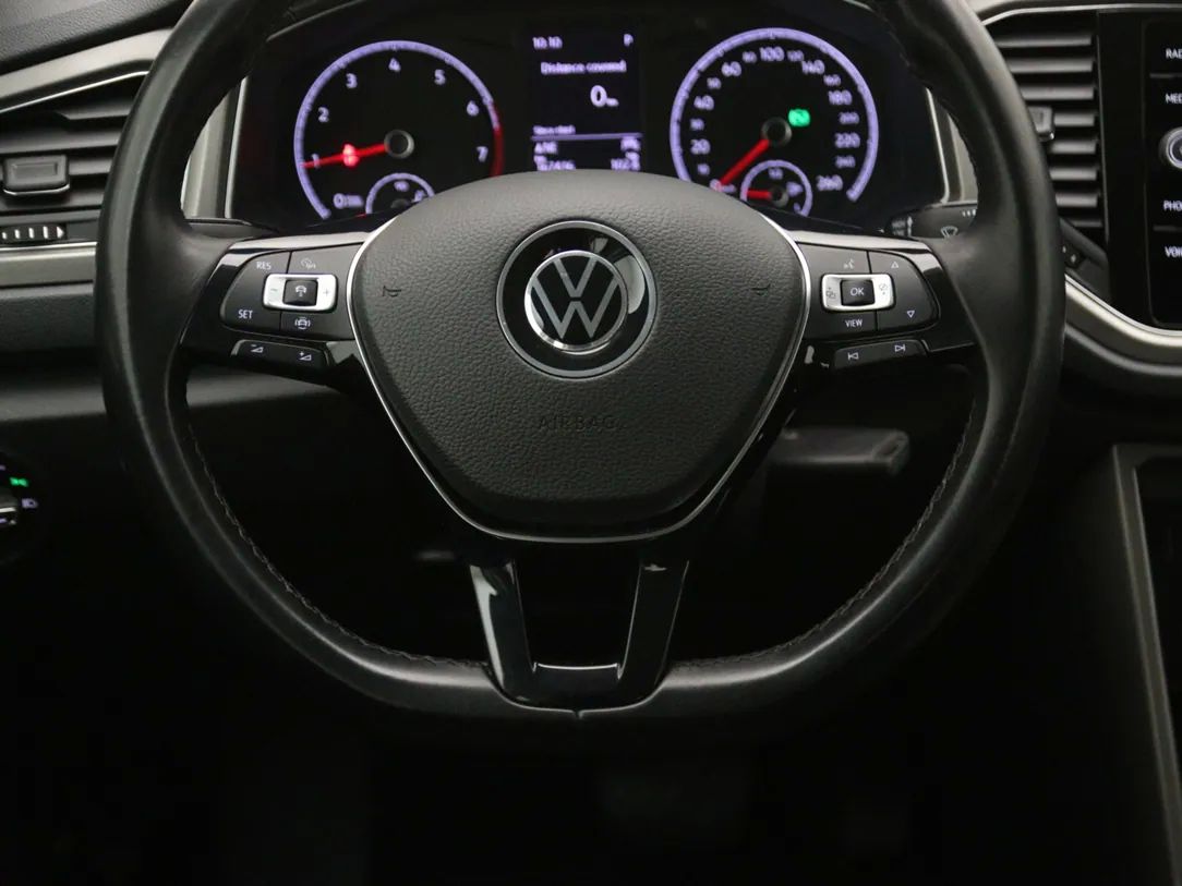 Volkswagen T-Roc | 17