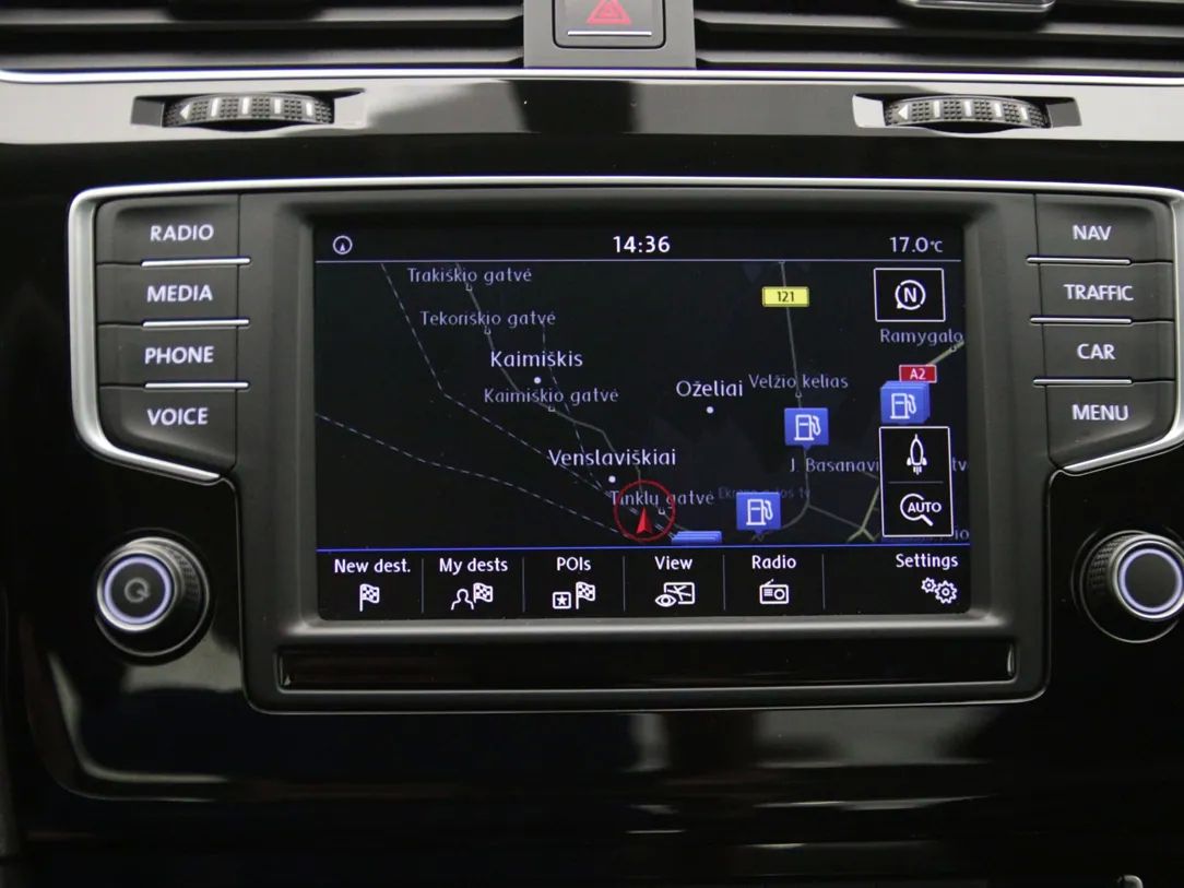 Volkswagen Golf | 23